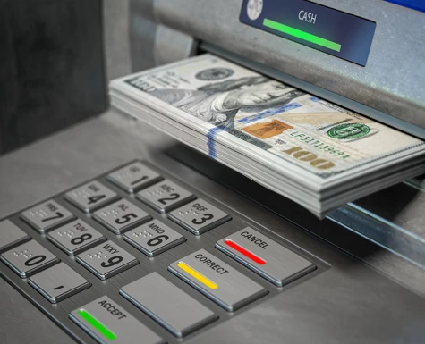 Dólar abre agosto em queda com expectativa de alta da Selic